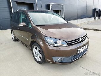 VW TOURAN 2.0TDI, 103KW, SERVISNÍ KNIHA