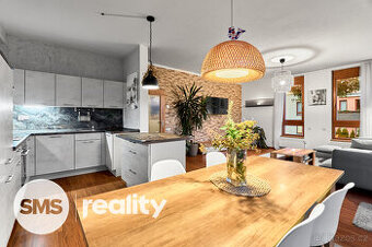 Moderní byt 4+kk s terasou, předzahrádkou a parkováním – Kyb - 1