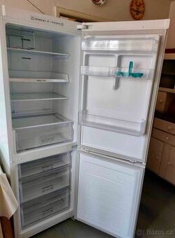 Lednice Samsung RB29FSRNDWW