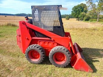 Smykový nakladač Bobcat