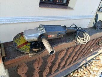 velká uhlová bruska flexa