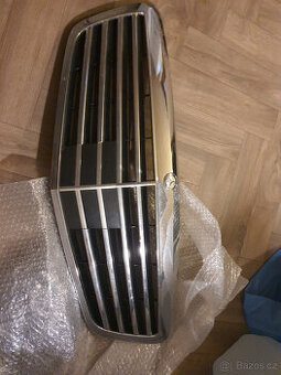 >>>>ORIGINAL MERCEDES S -klasse w221 gril - maska - 05-09