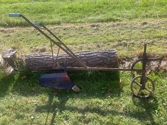 pluh na sázení brambor