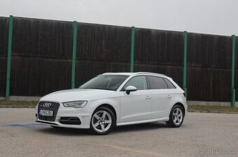 Audi A3 Sportback 1.4 TFSI e-tron Sport S AJ NA SPLÁTKY
