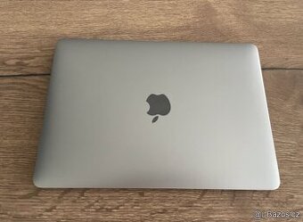 MacBook 12, Early 2016, kosmeticky top; Apple