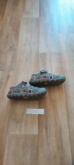 Dívčí boty - 2, velikost: 33