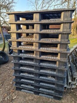 Plastové palety 2000kg