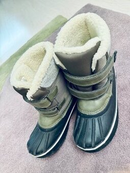 Chlapecké sněhule zimní boty zn. Tchibo vel. 34 / 35