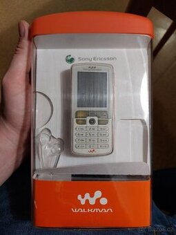 Sony  Ericsson W800