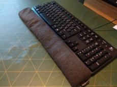 Handstands ergonomická podložka pod klávesnici