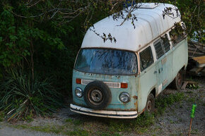 VW Bus T2 b obytný - k celkové opravě