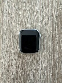 Apple Watch SE (2020) - 40 mm