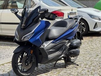 Honda Forza 125, 11kw, rok 2023, matně modrá
