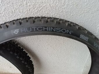 Pláště Hutchinson Wyrm