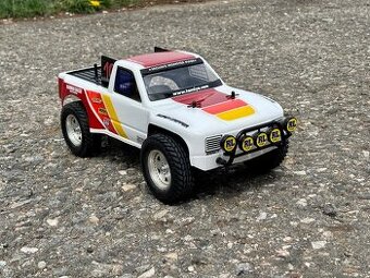 Tamiya TA02 Toyota Prerunner RTR