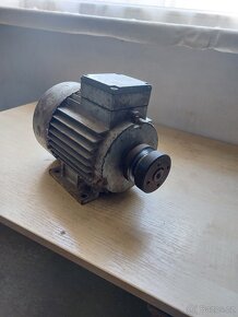 Elektromotor