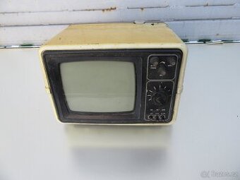 Nabízím retro mini televizi USSR. Funkčnost nezkoušena. Prod - 1