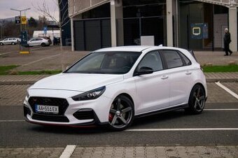 Hyundai i30 i30N 2.0 T-GDi N Performance / Bielé
