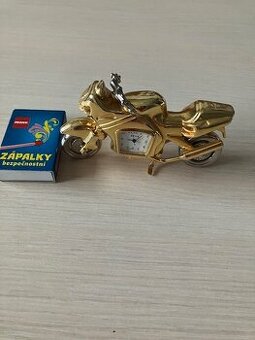 Hodiny -tvar motorky