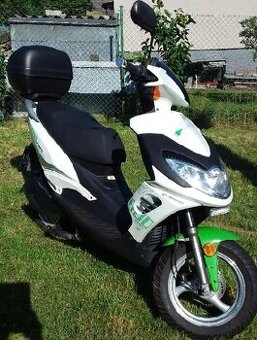 Akumoto 600 elektrický skůtr
