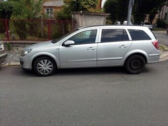 Opel Astra H dveře