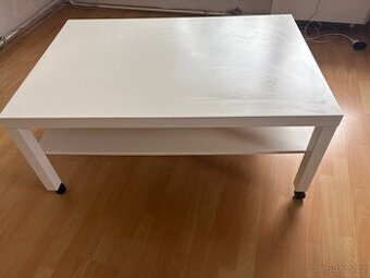 Konf stolek na koleckach ikea lack