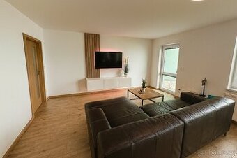 Pronájem rodinného domu 3+kk (120 m²) s dvorkem – Oslavany