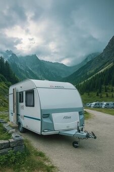 Adria Altea 390 – ľahký obytný príves do 1000kg so solárom