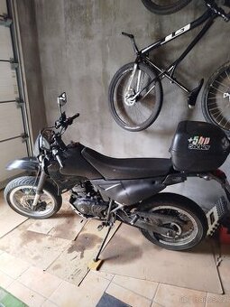 yuki 125 sm 2008