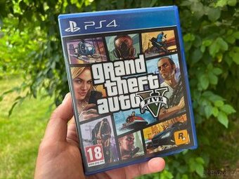 Grand Theft Auto V (PS4)