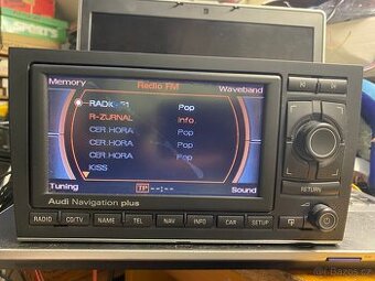 Autorádio Audi Navigation plus RNS-E A4 (vada displeje)