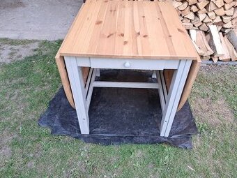 Ikea stůl se sklopnými deskami Gamleby