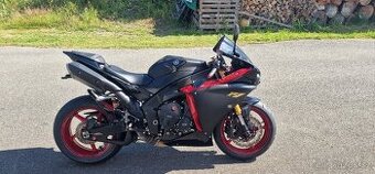 Yamaha r1 rn22 2009 najeto 49000km