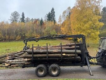 Palivové tvrdé dřevo vyvážečka