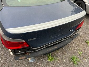 BMW 5er E60 spoiler kufru M-Packet 7897678