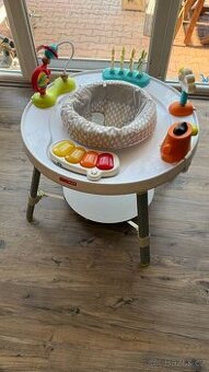 Hraci stolek +sedacka