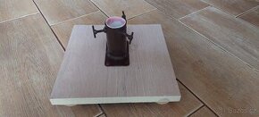 Stojan na vánoční stromeček