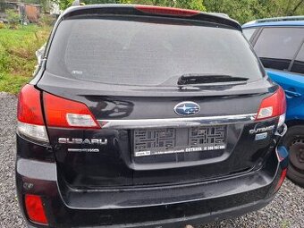 5té dveře Subaru Outback 2010 Černá D4S