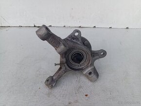 TOYOTA YARIS 04/02 - 01/06 - Predná ľavá otoc