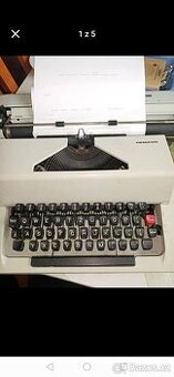 Psací stroj kufrikovy