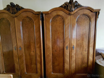 Starožitné skříně