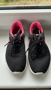 Sportovni boty Nike EU 36,5