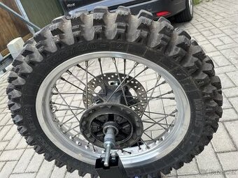 Zadní kolo Kawasaki kle 500