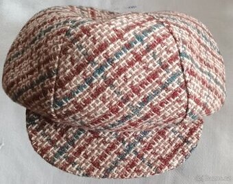 dámská čepice s kšiltem