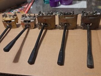 TRABANT WARTBURG PŘEPÍNAČE SMĚROVEK