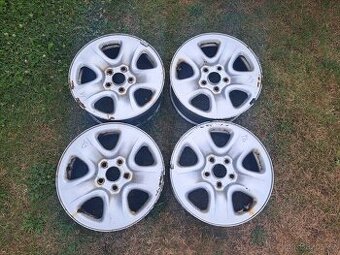 disky 16" s roztečí 5x114,3 - origo Grand Vitara