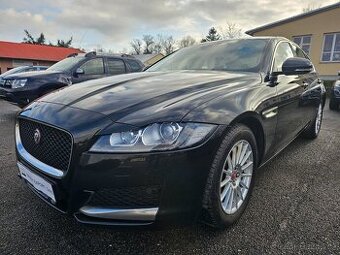 JAGUAR XF 2019 2.0 25D 177kW,SENZORY,VÝHŘEVY,KŮŽE,NAVI
