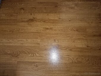 Laminátová podlaha 8 mm s podložkou