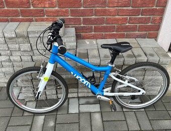 Dětské kolo WOOM 4 (20”) – pěkný stav, extrémně lehké