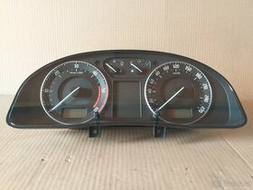 PŘÍSTROJOVÝ PANEL BUDÍKY ŠKODA SUPERB